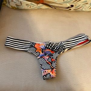 Cheeky Volcom Swim bottoms